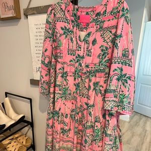 Lilly Pulitzer dress… love this pattern and colors 💕